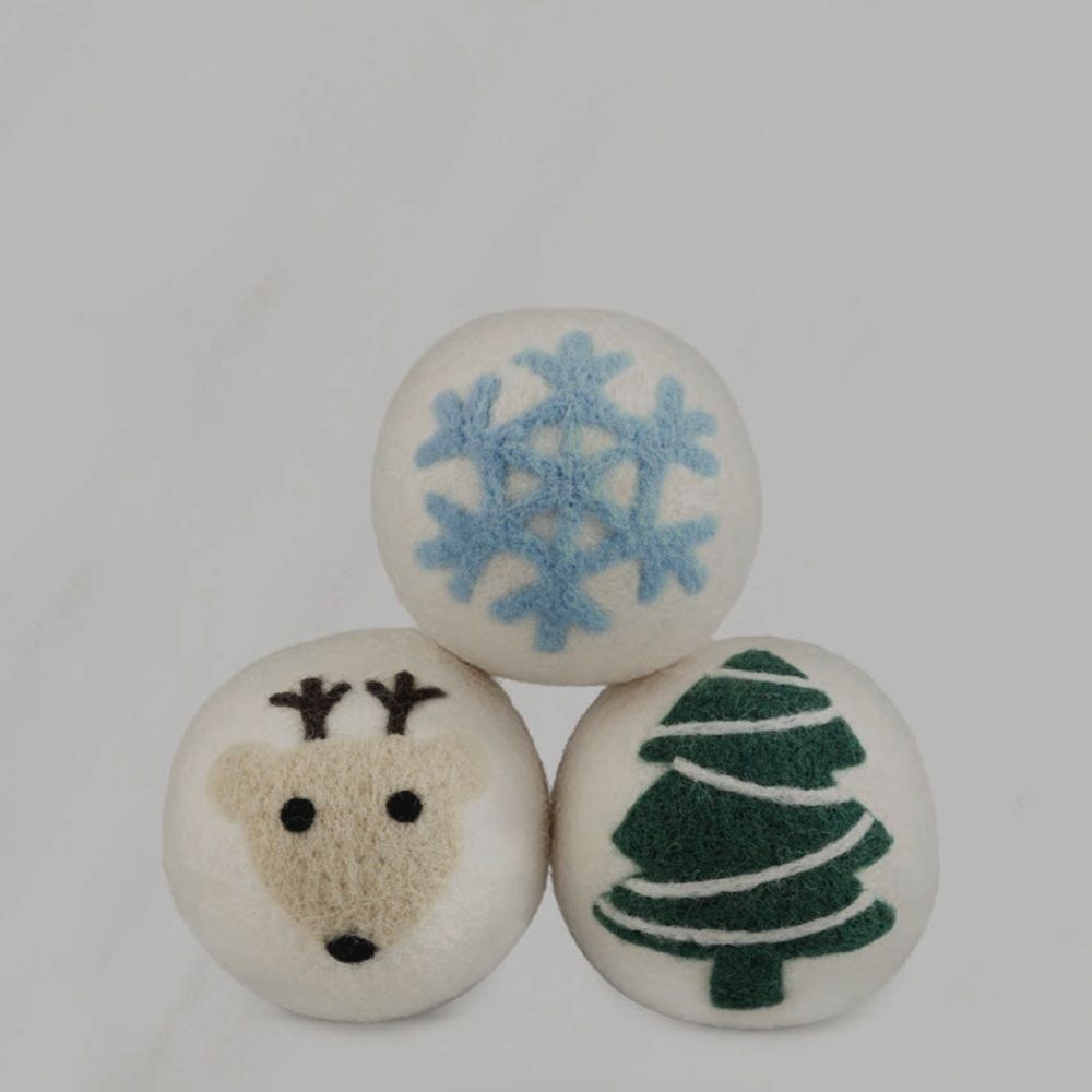 Norwex Fluff and Tumble Dryer Balls Holiday Design Limited Edition NWT